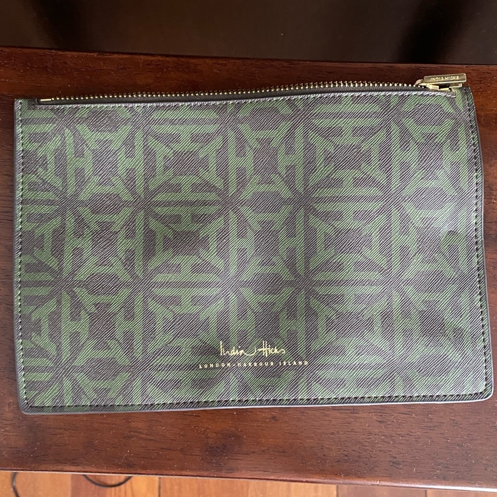 India hicks clutch